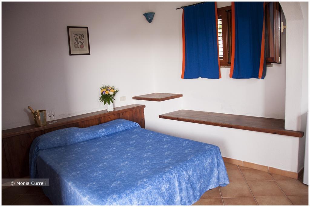 Camping Baia Saraceno Hotel Palau Kamer foto